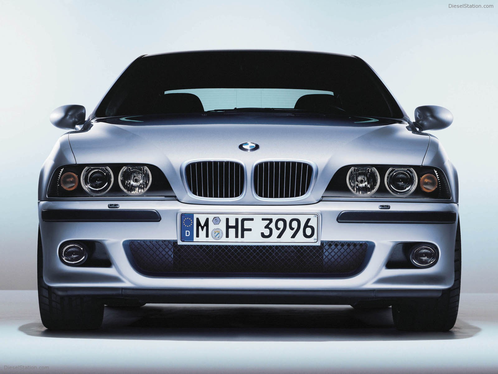 BMW M5 (1998)